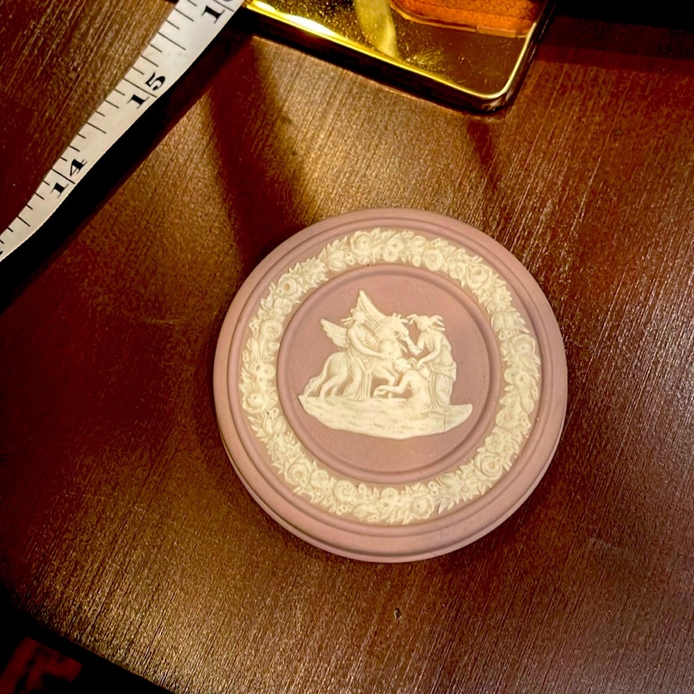 Wedgwood Lilac Jasperware Vintage Neoclassical Jewelry, *RARE*